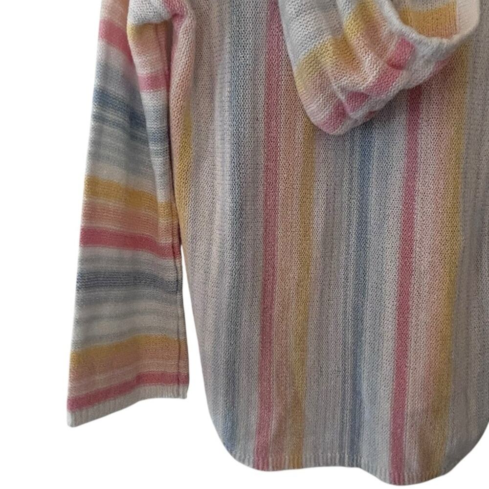 Buc-ee’s Pastel Baja Hoodie Sweater Size Small - Picture 5 of 10